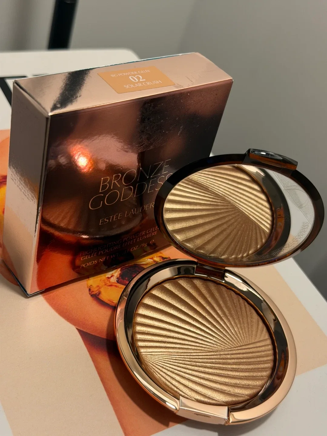 Estee Lauder Bronze Goddess Highlighting Powder image indicator(2)