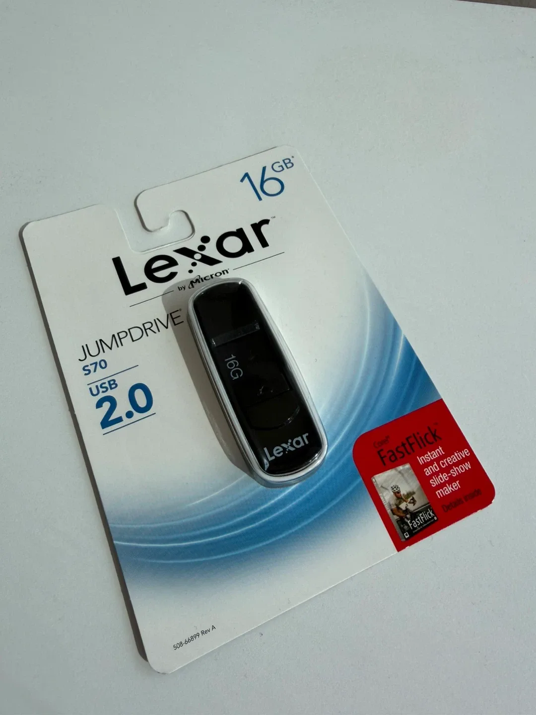 New Lexar Jumpdrive S70 16GB USB 2.0