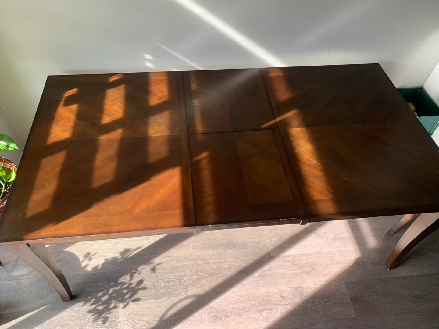 Extendable Dining Table with Leaf image indicator(5)