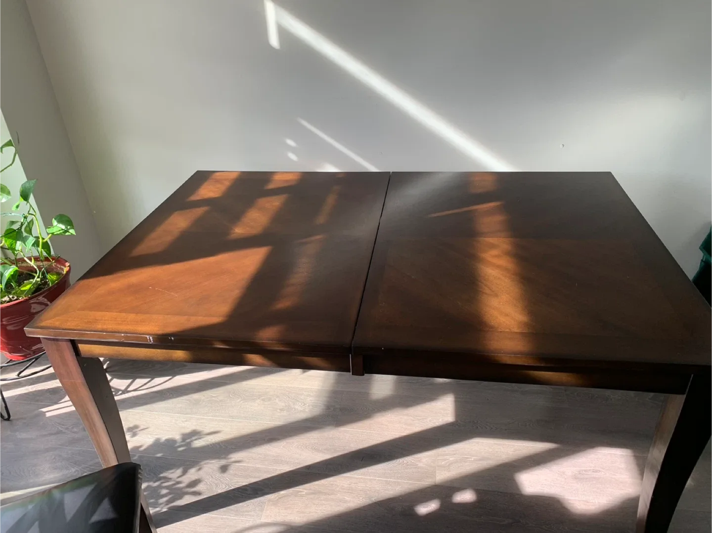 Extendable Dining Table with Leaf image indicator(2)