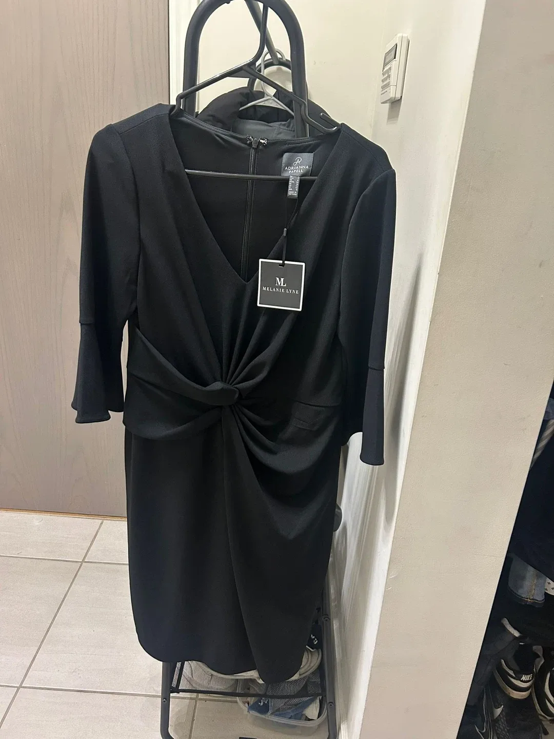 Melanie Lyne Black Dress - Size 8 image indicator(2)