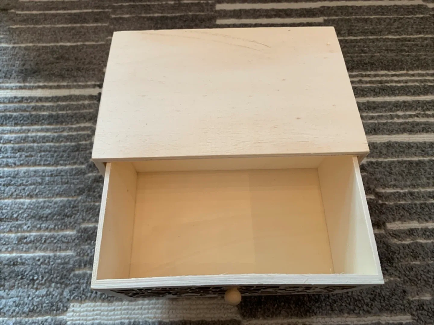 Crafter's Paintable Small Wooden Drawer image indicator(2)