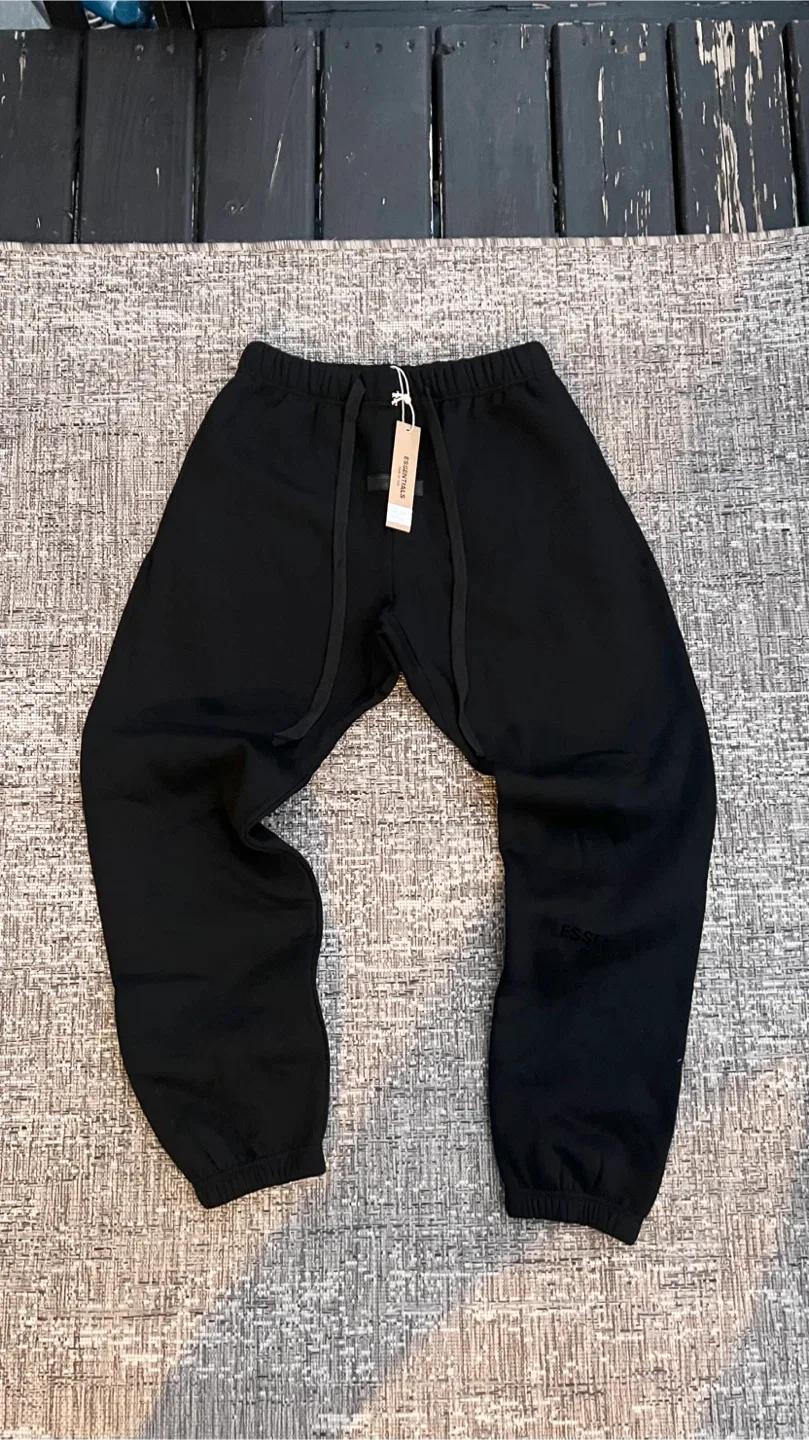 Essentials Fear of God Black Tracksuit - Size L And M image indicator(5)