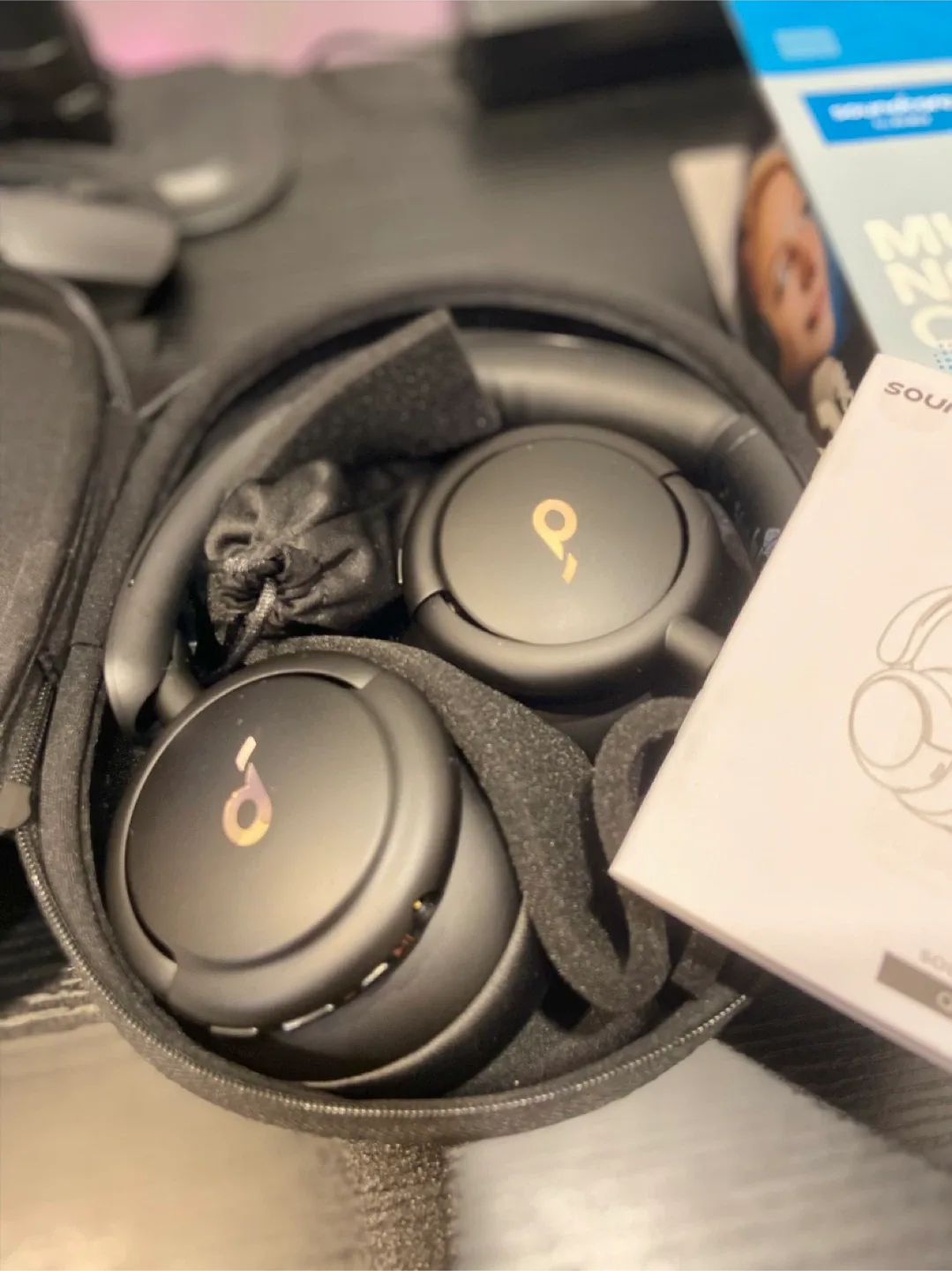 Soundcore Life Q30 Black Headphones - Like New! image indicator(9)