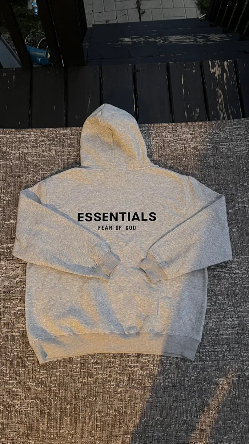 Essentials Fear of God Grey Hoodie & Sweatpants Set - M and L image indicator(3)