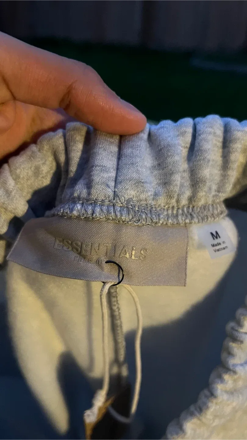 Essentials Fear of God Grey Hoodie & Sweatpants Set - M and L image indicator(7)