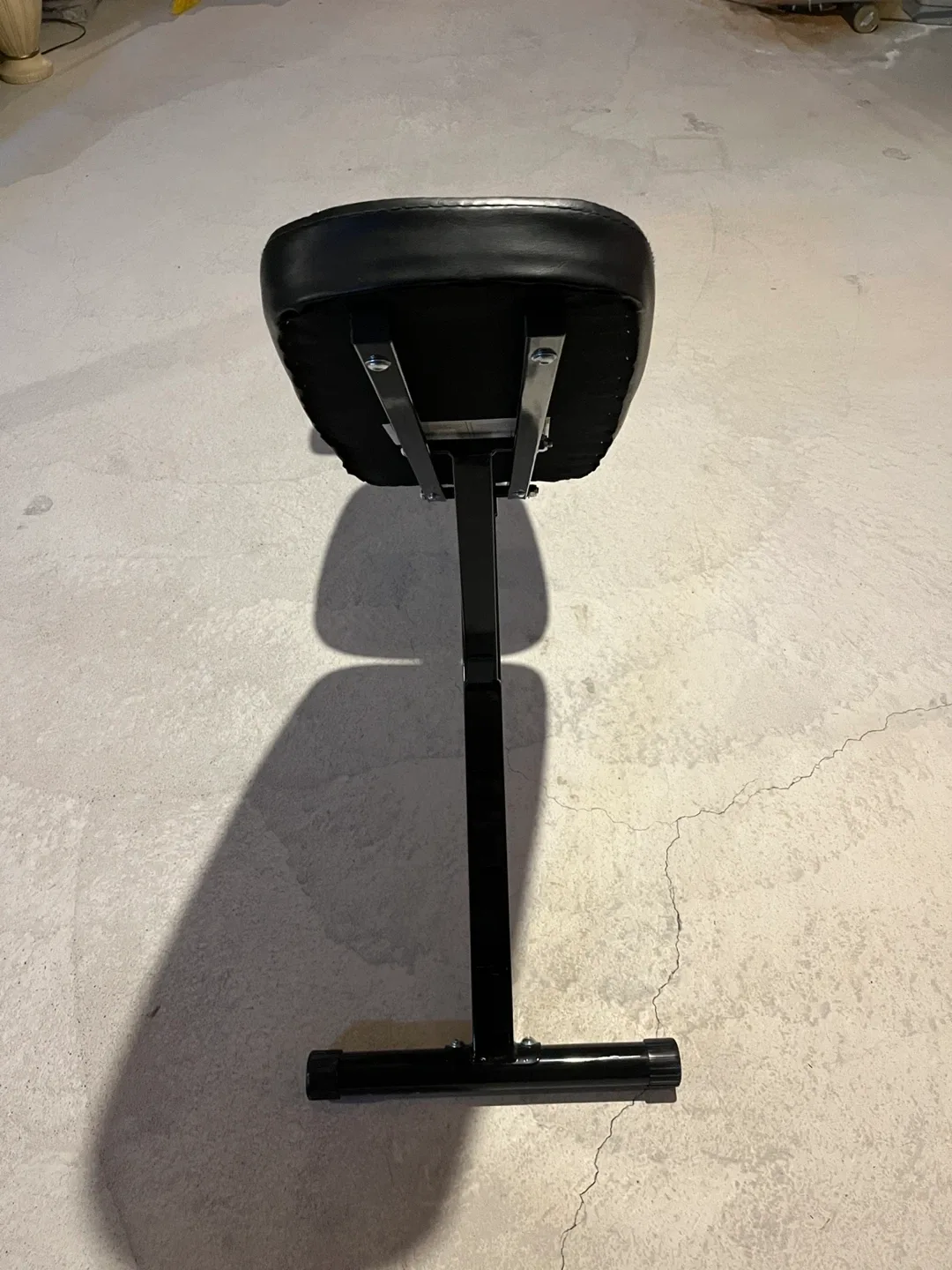 Adjustable Weight Lifting Bench image indicator(3)