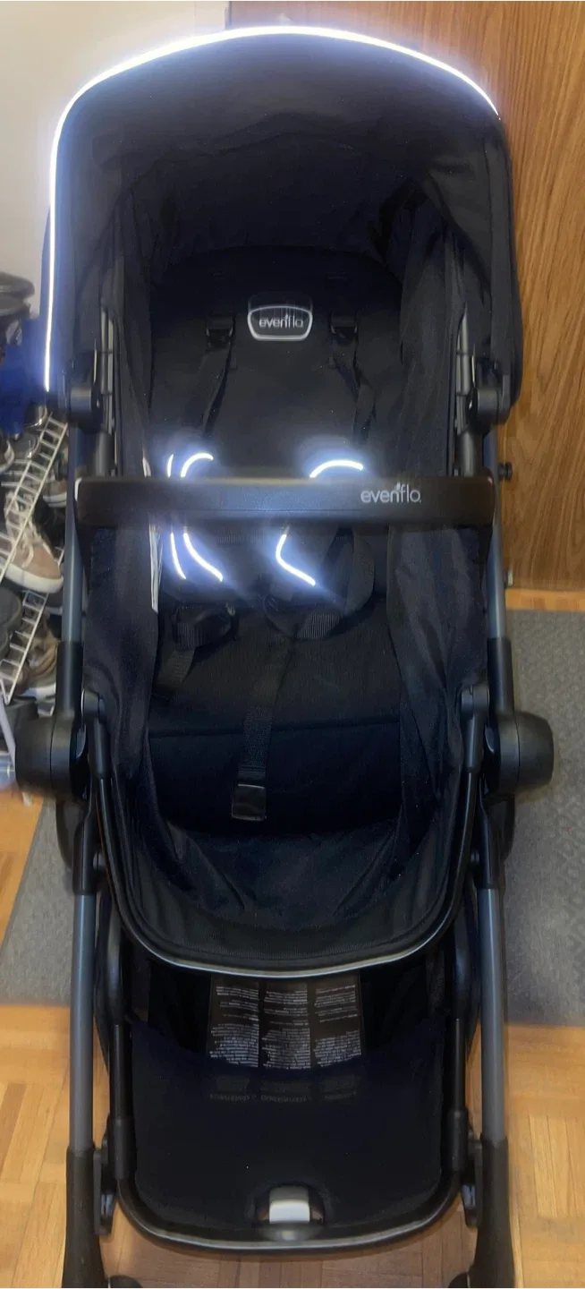 Evenflo Pivot Xpand Stroller - Black image indicator(2)