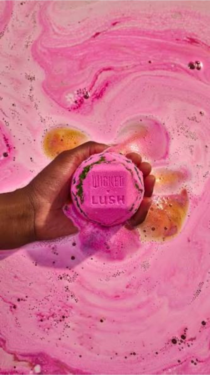 Lush Wicked Bath Bomb - photo 2
