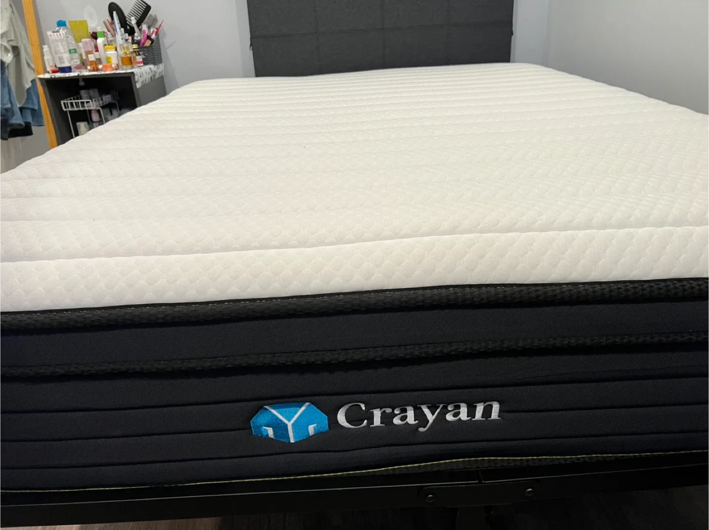 Crayan QUEEN SIZED Mattress - Gently Used thumbnail