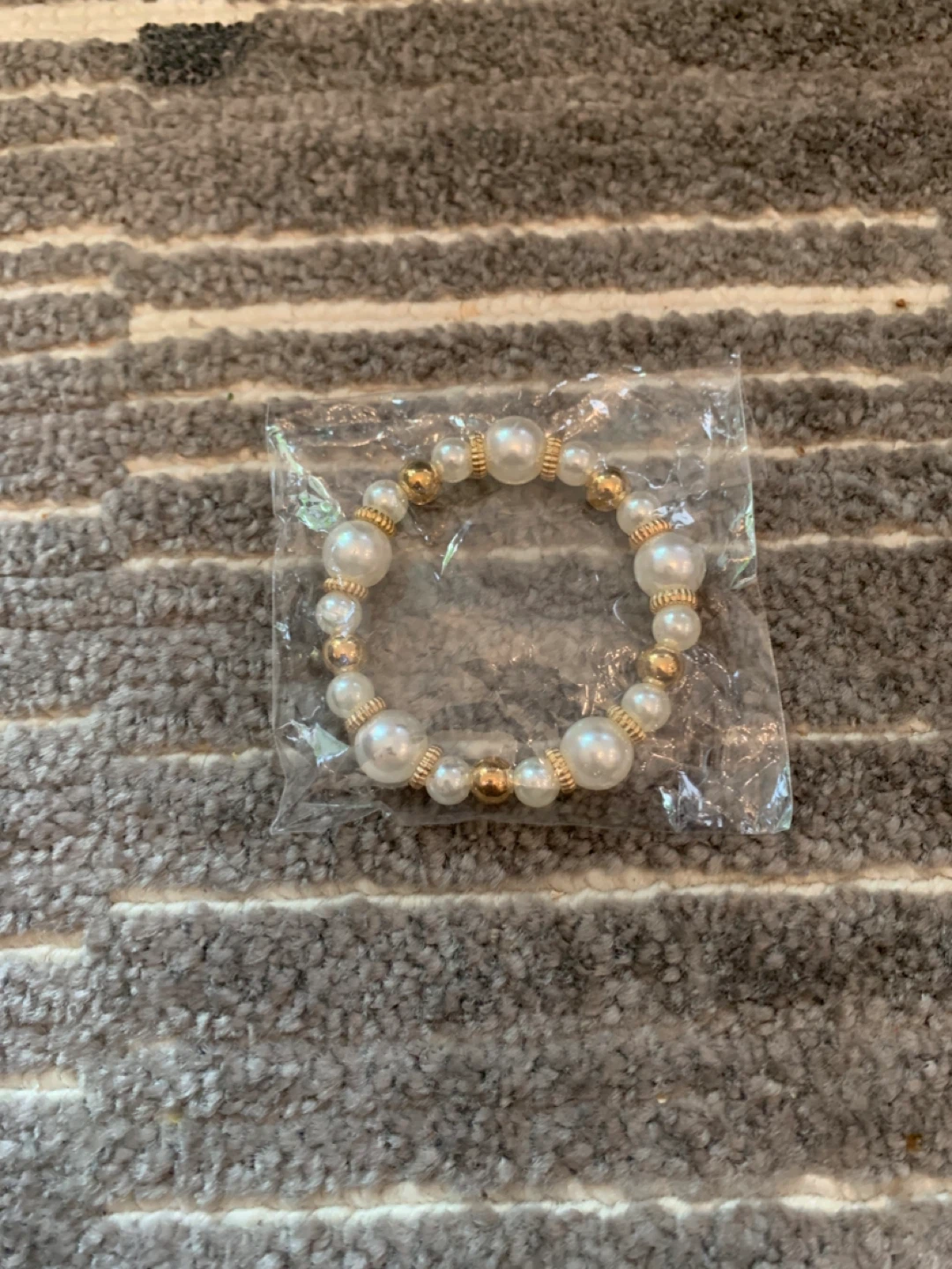 Pearl and Gold Bead Costume Bracelet