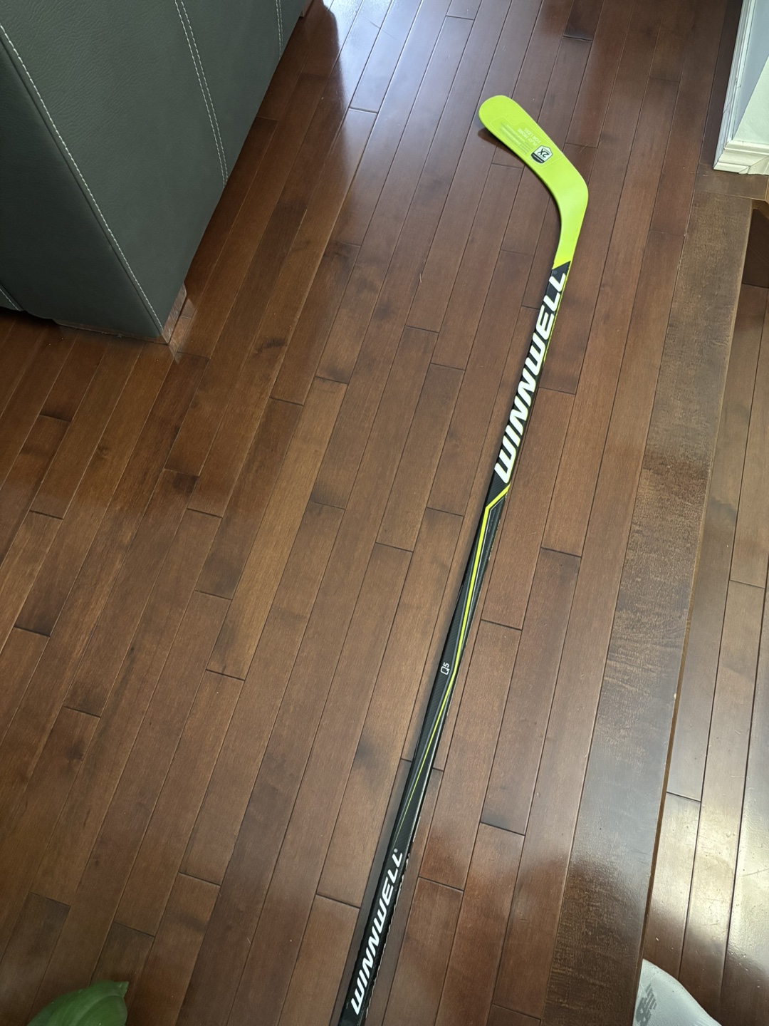 Winnwell 2X Ice Hockey Stick - Great Condition!