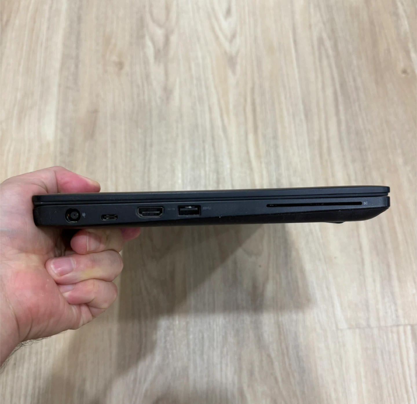 Dell Latitude 5290 Laptop - photo 4