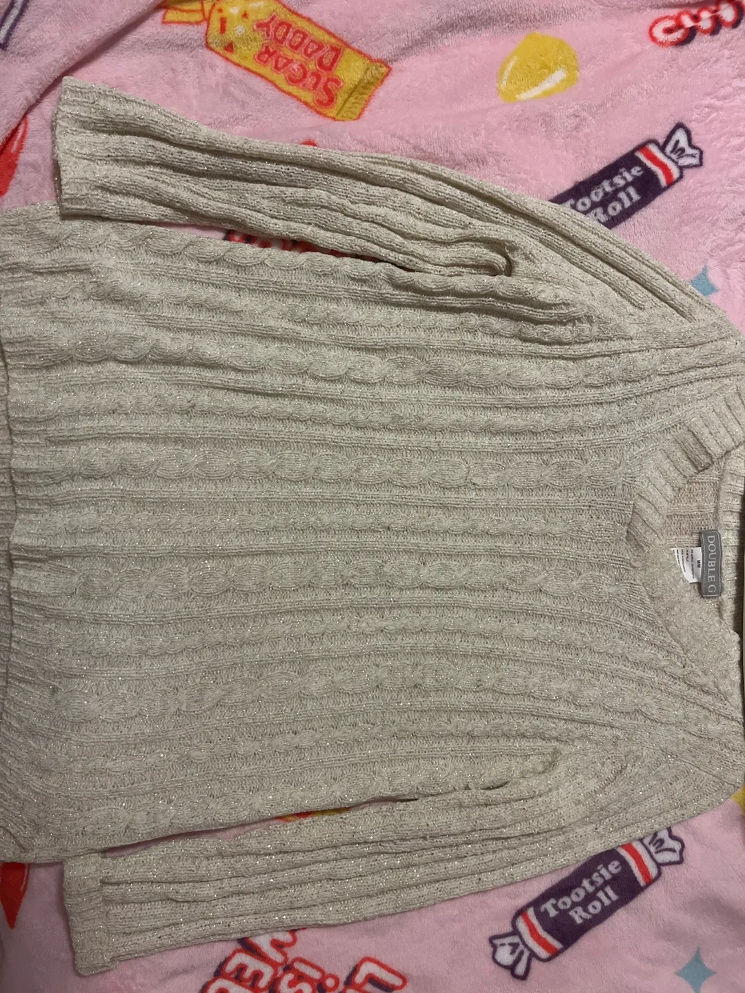 Double G Sweater, Size M image indicator(2)