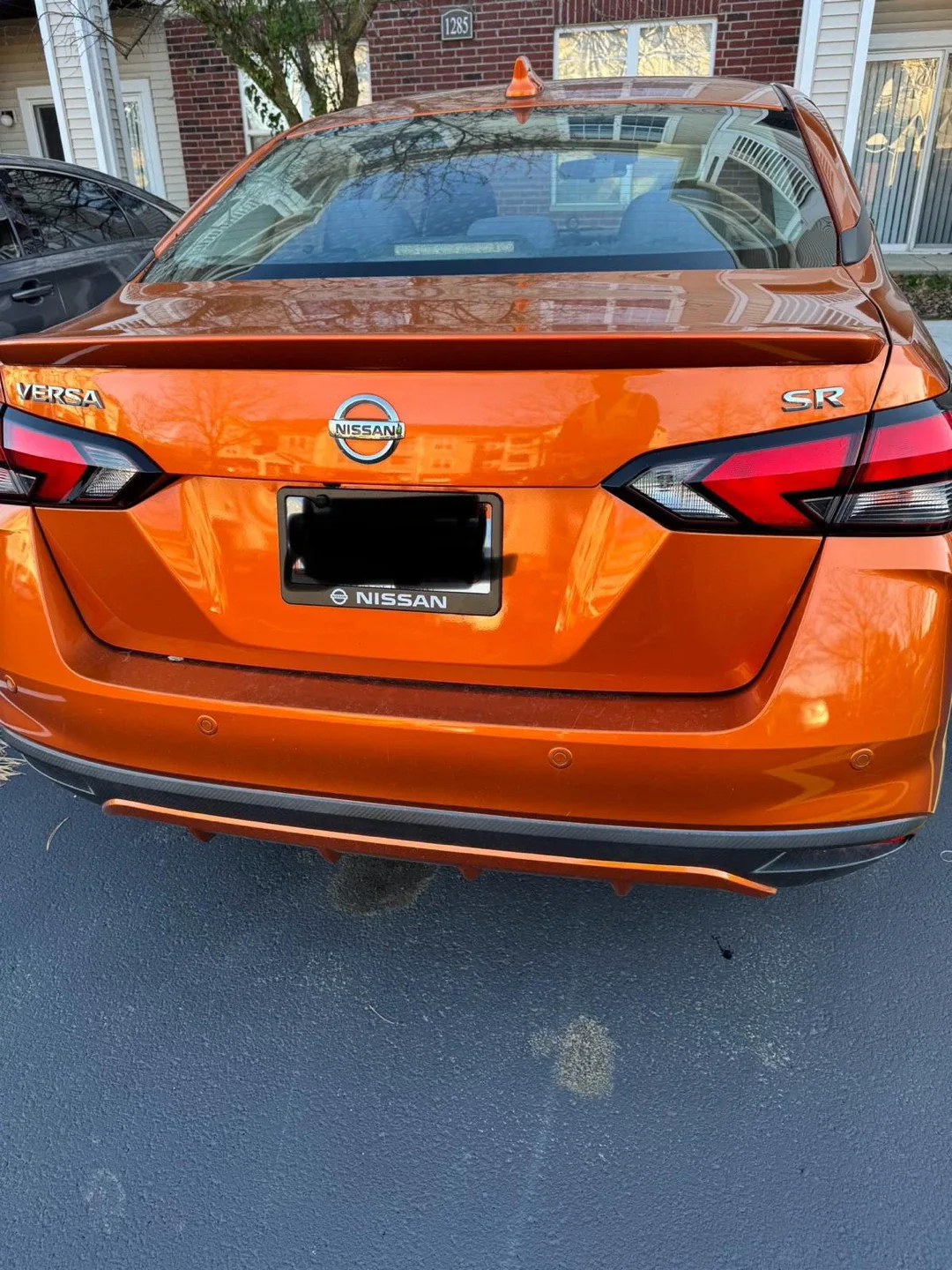 Nissan Versa SR - Orange 2020 image indicator(3)