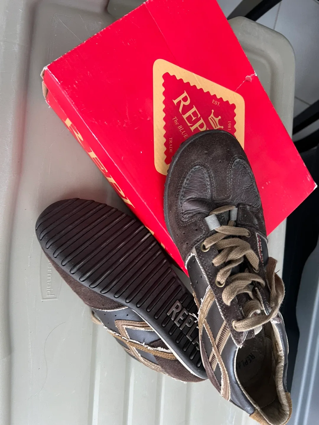 BNIB Vintage Replay Brown Leather Sneakers image indicator(5)