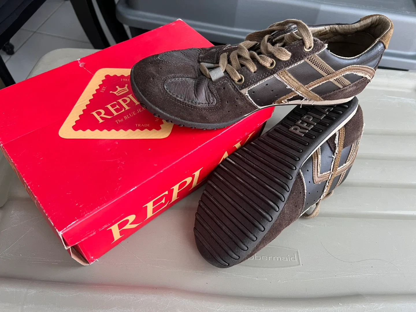 BNIB Vintage Replay Brown Leather Sneakers thumbnail