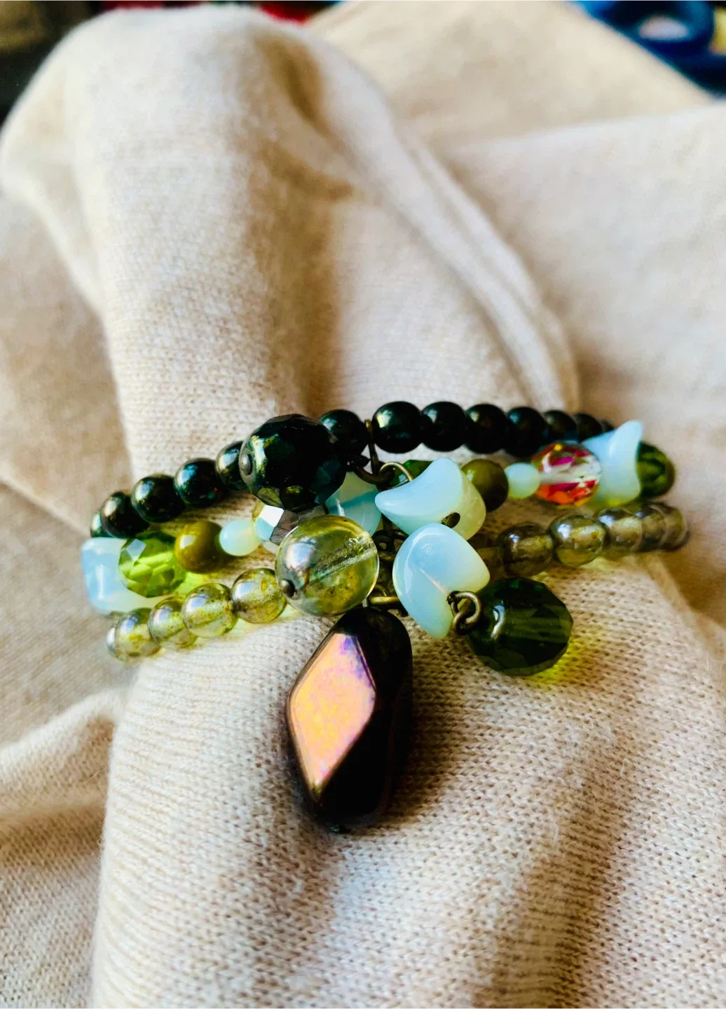 Green Beaded Bracelet Set image indicator(4)