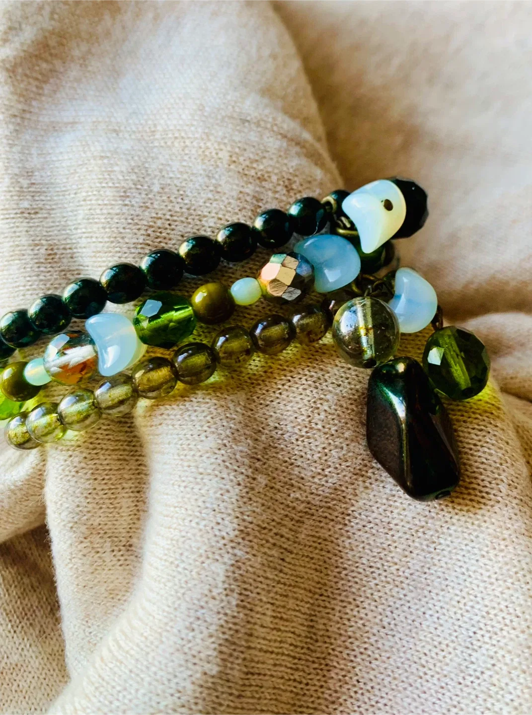 Green Beaded Bracelet Set image indicator(2)