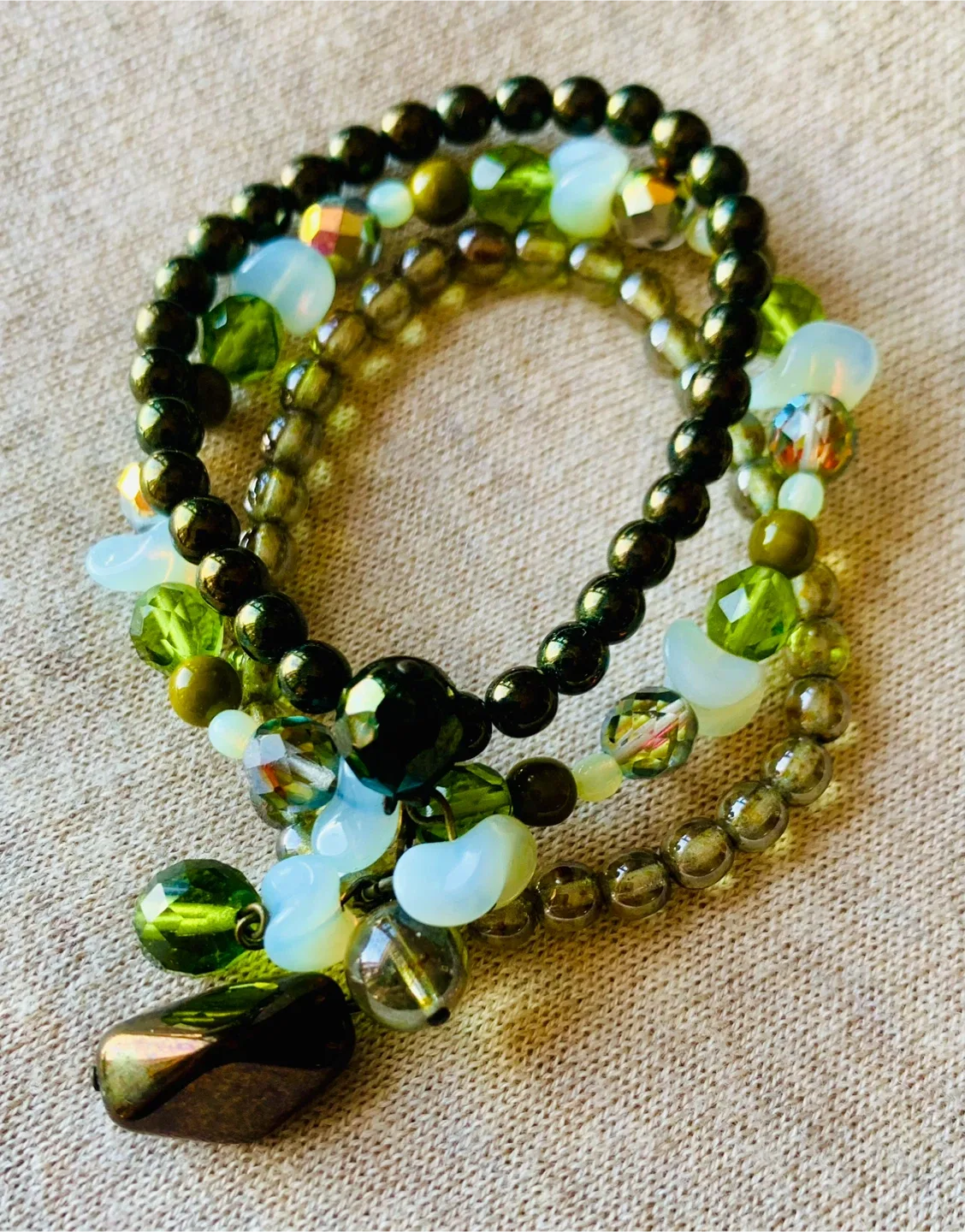 Green Beaded Bracelet Set image indicator(5)