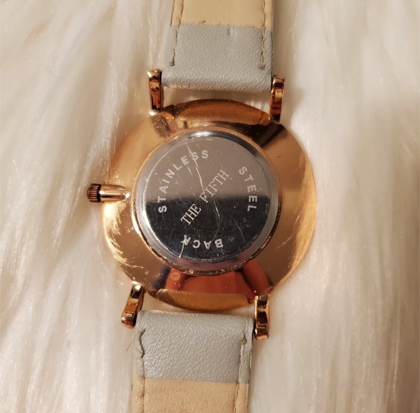 The Fifth Watch - Grey Leather Band NEEDS NEW BATTERY image indicator(3)