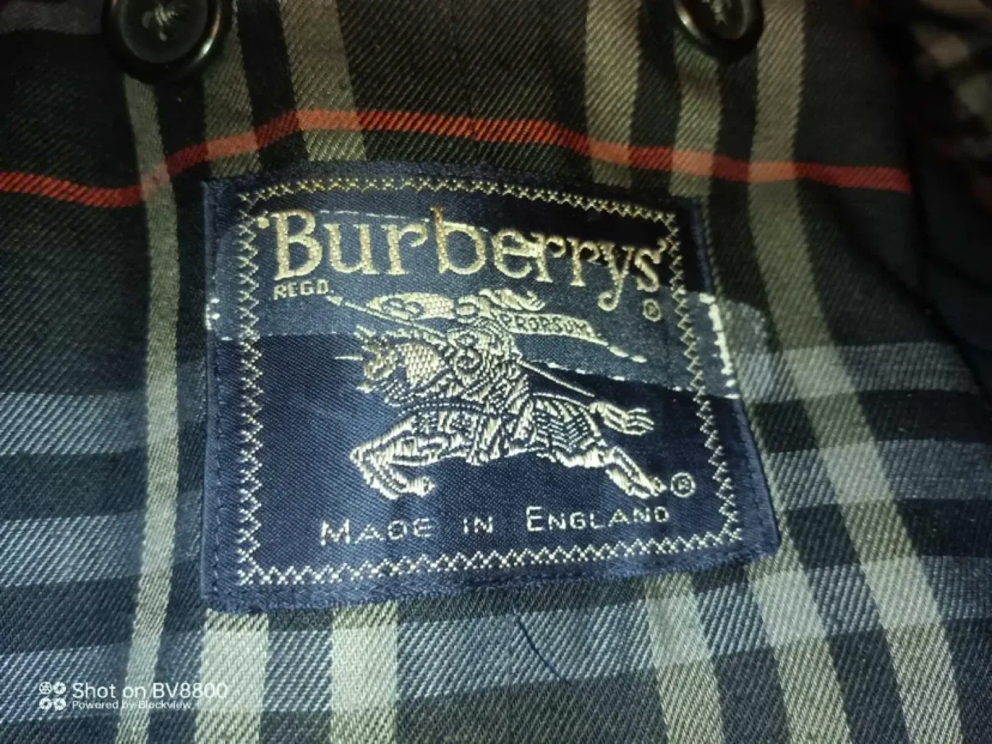 Ladies Burberry Trench Coat image indicator(9)