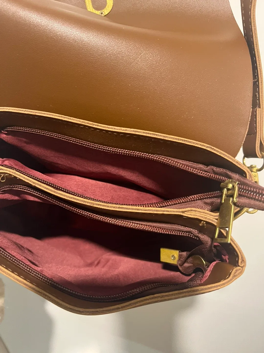 New Brown Crossbody Bag image indicator(2)