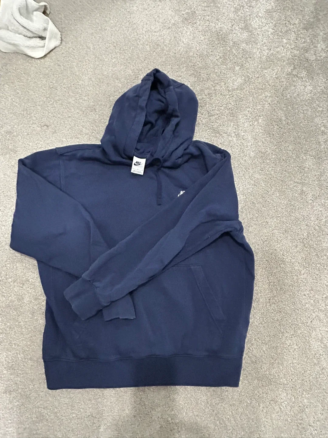 Nike Hoodies - Size L image indicator(4)