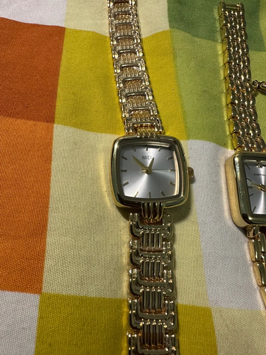 Two Ladies' Gold-Tone Watches - photo 3