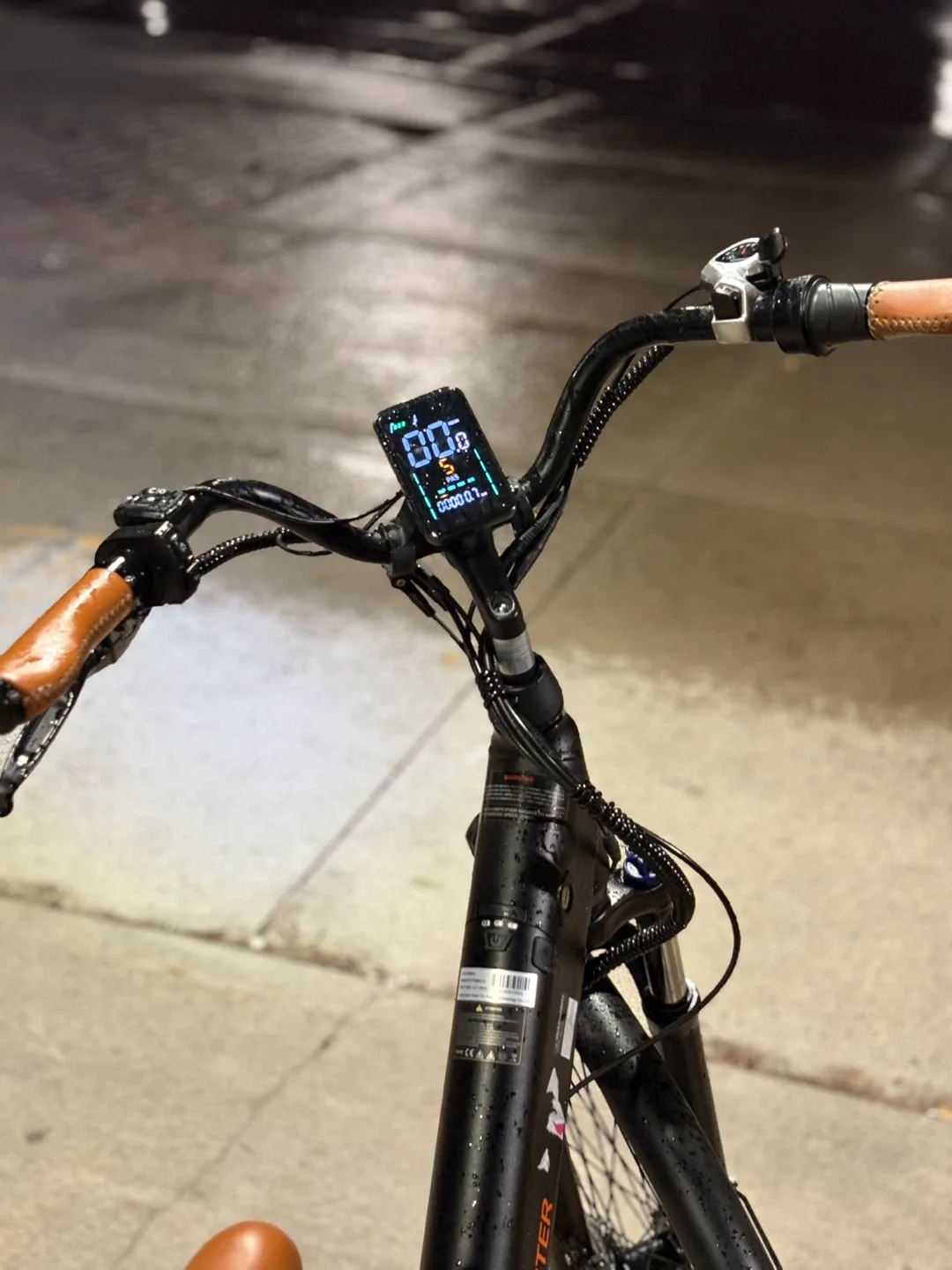 Inverter E-Bike - Like New! image indicator(6)