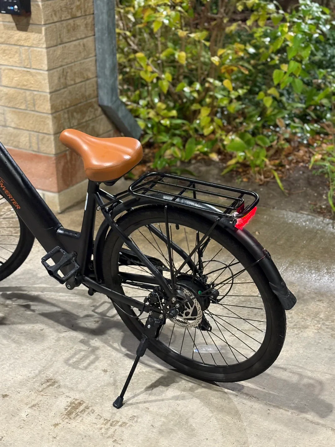 Inverter E-Bike - Like New! image indicator(2)