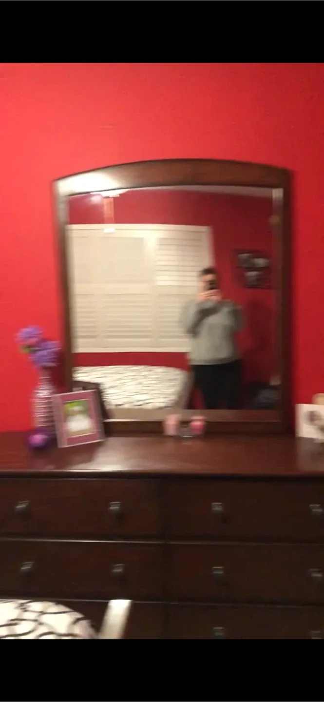 Queen size bed frame and 6 drawer dresser image indicator(4)