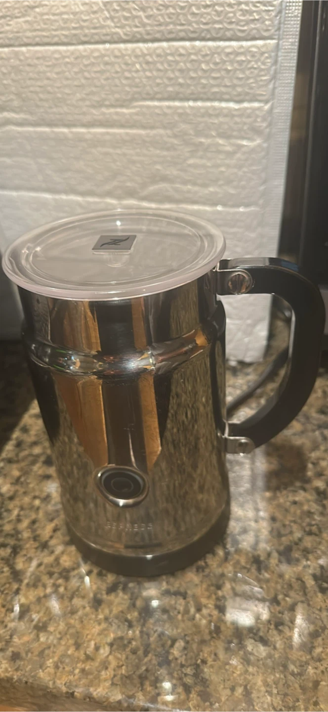 Nespresso Essenza Mini Coffee Machine - photo 3