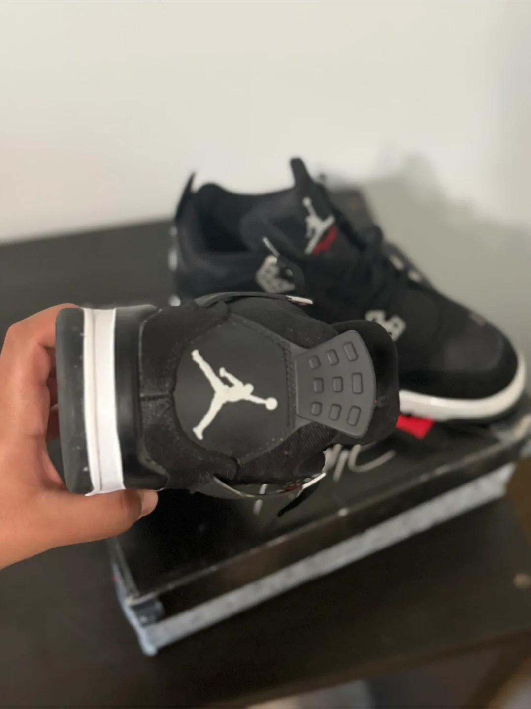 Jordan 4 Retro (black canvas) image indicator(3)