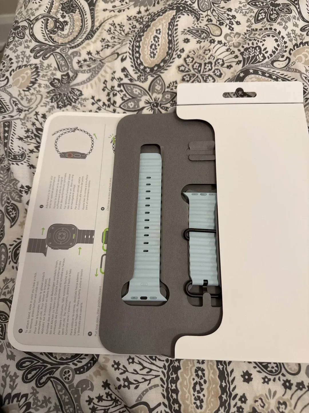 New Apple Watch 49mm Ocean Band - Blue image indicator(2)