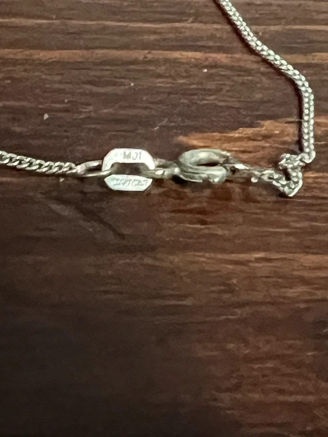 Silver Necklace with Stone Pendant image indicator(9)