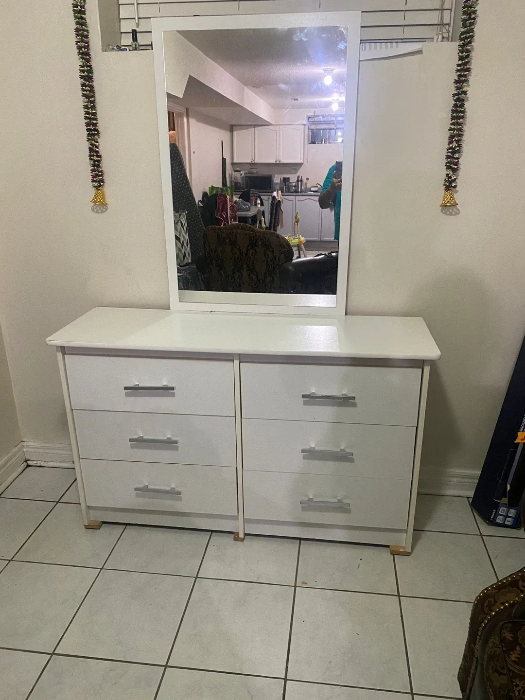 White Bedroom Set - Headboard, Dressers, Mirror thumbnail