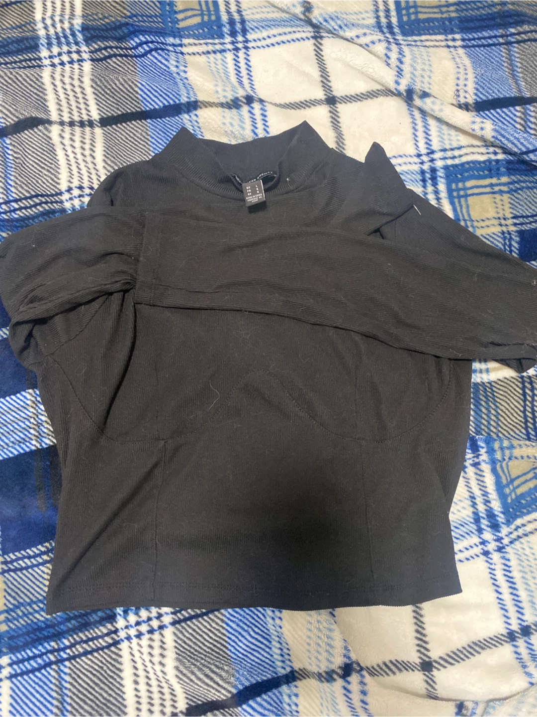 Black Long Sleeve Top - Size large - photo 2