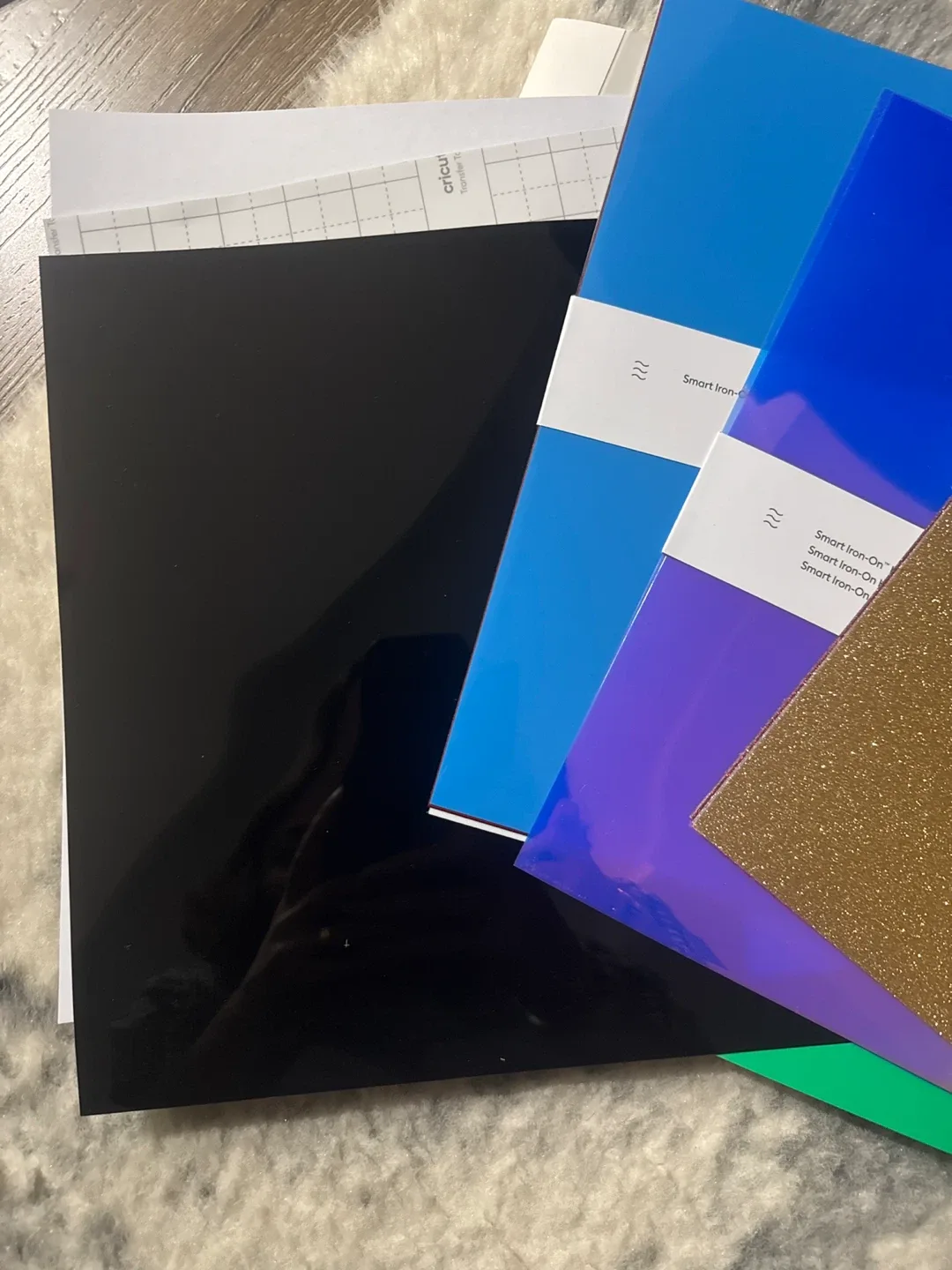 Cricut Smart Iron-On Vinyl Bundle image indicator(2)