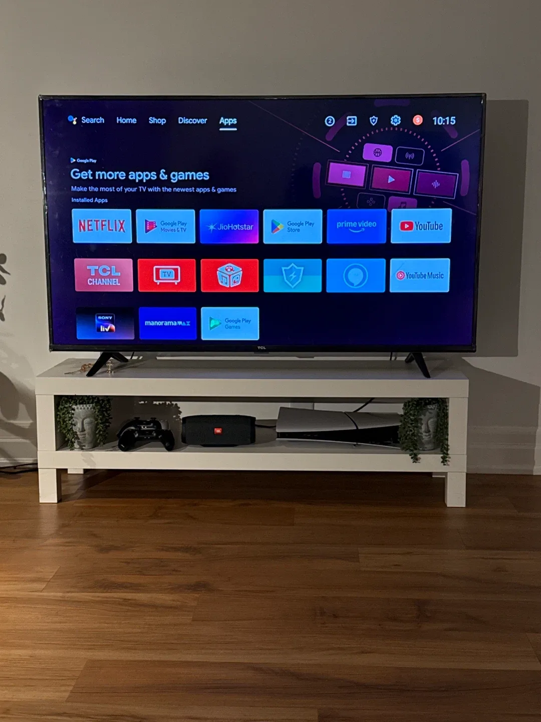 TCL Smart TV 55’ + IKEA TV stand