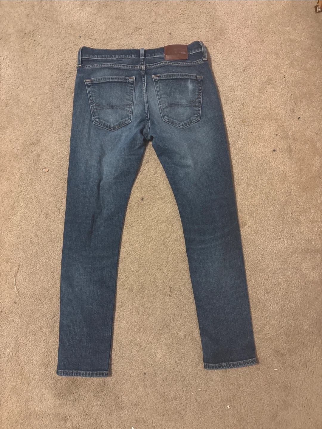 Hollister Skinny Jeans - Size w29 and L30