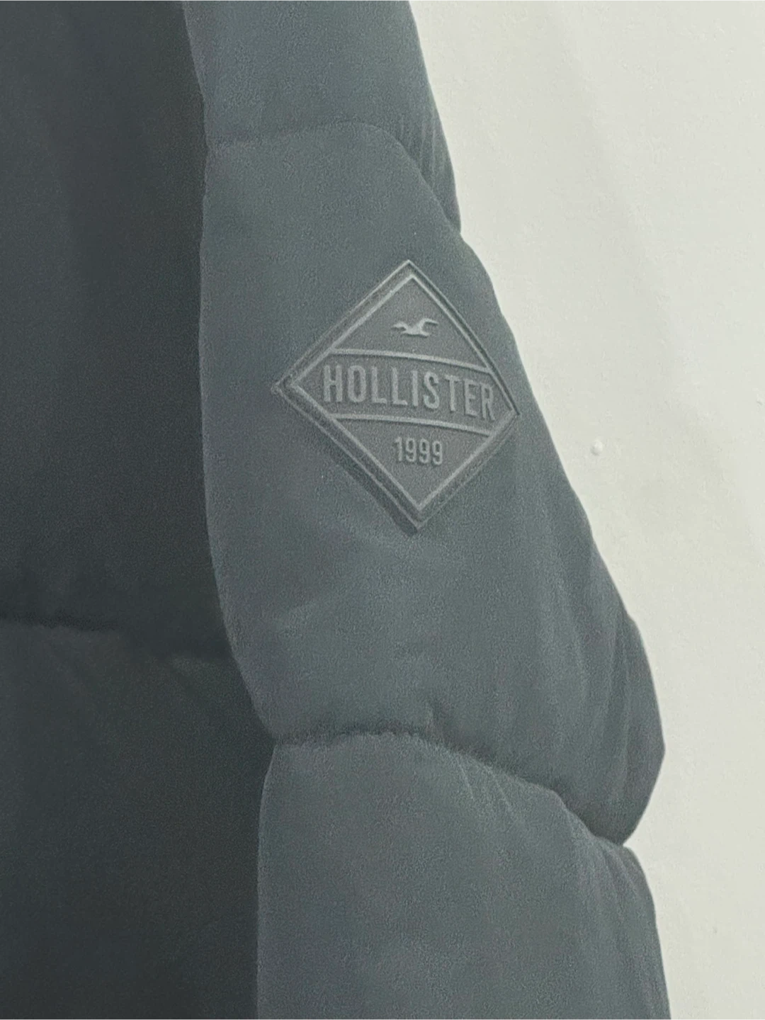 Hollister Ultimate Puffer Jacket - Size M - photo 2