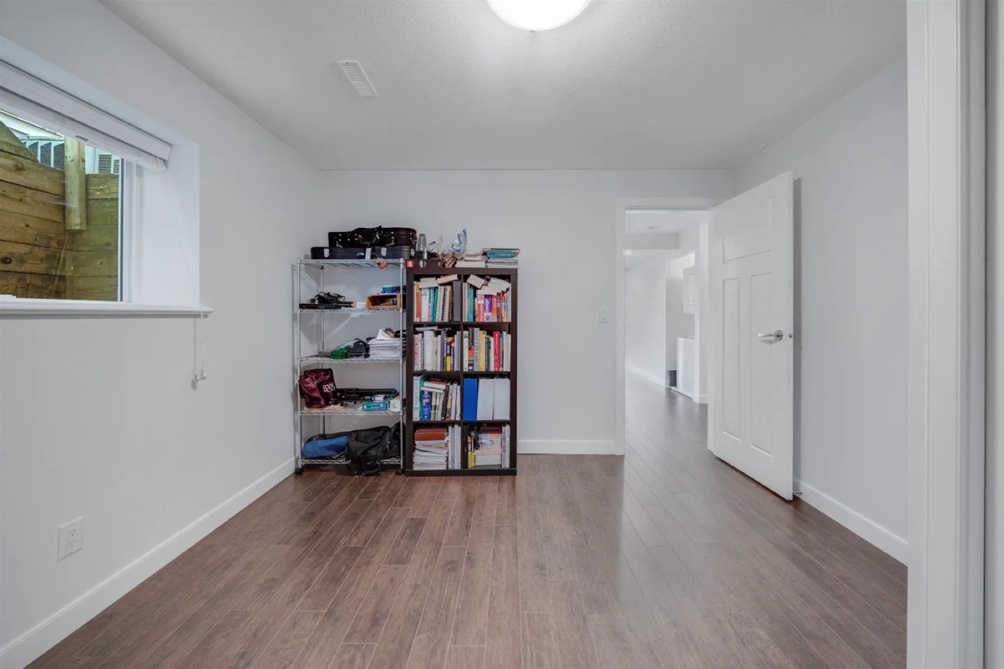 🏡 Cozy 2BR Suite in Burke Mountain – Private Entrance image indicator(5)