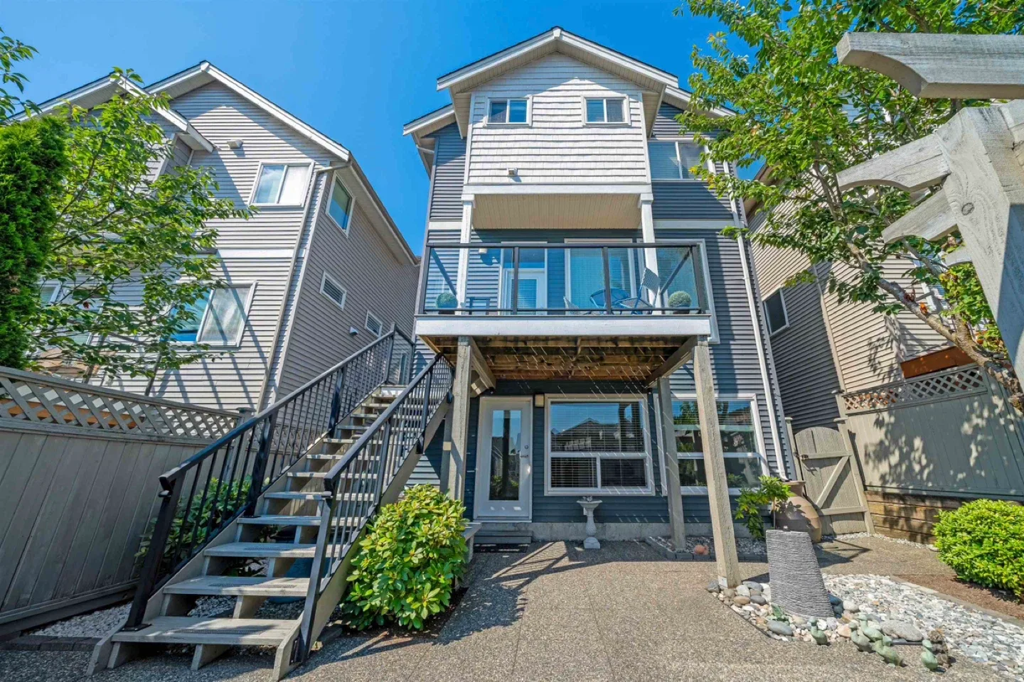 🏡 Cozy 2BR Suite in Burke Mountain – Private Entrance thumbnail