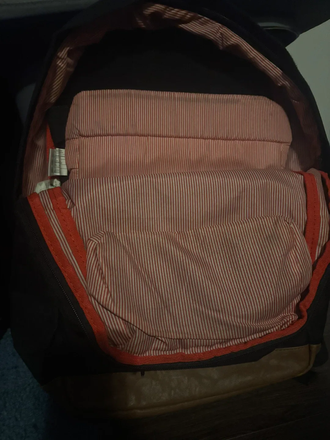 Herschel Backpack image indicator(3)