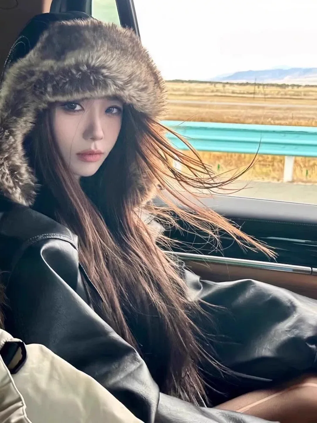 Vintage winter Hat image indicator(6)