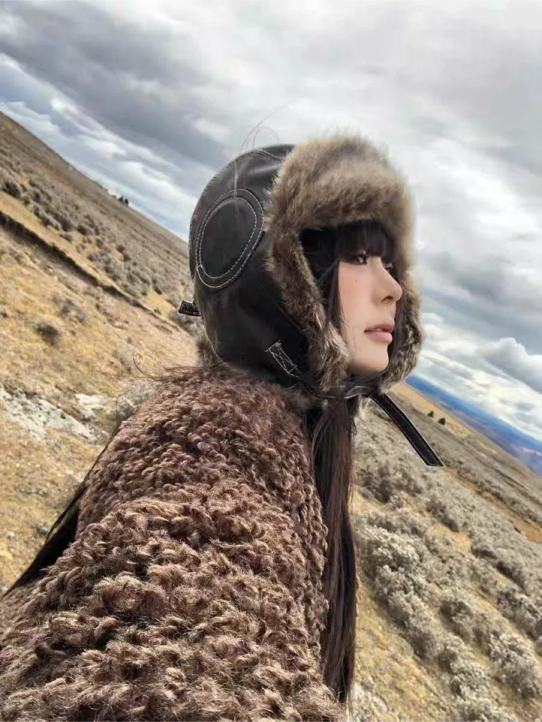 Vintage winter Hat image indicator(2)