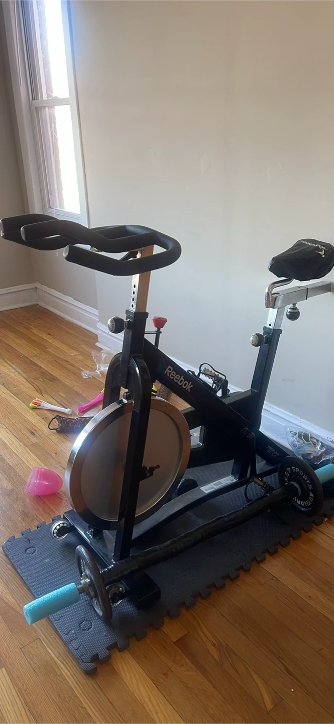 Reebok Exercise Bike - photo 3