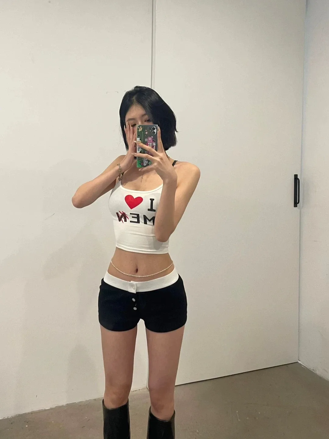 “I love me” Top image indicator(2)