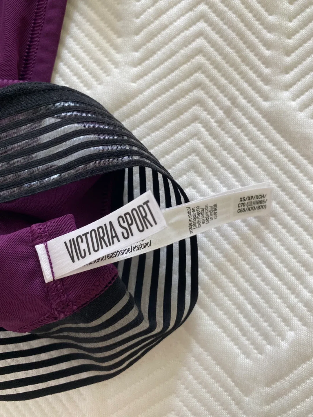 Victoria’s Secret Sport Purple Sports Bra - Size XS image indicator(3)